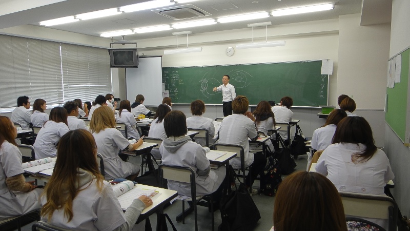 神戸理容美容専門学校